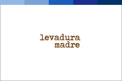 En la fotografía, de izquierda a derecha, Iñaki de Olazabal, CEO Comess Group; Marta Novelles, Directora Recursos Humanos Comess Group; Enrique Megía, Director de AENOR en Madrid; Bárbara Fernández, Directora de Producción de Levaduramadre; e Iñaky de la Cuesta, Co-Director y Socio Fundador de Levaduramadre.