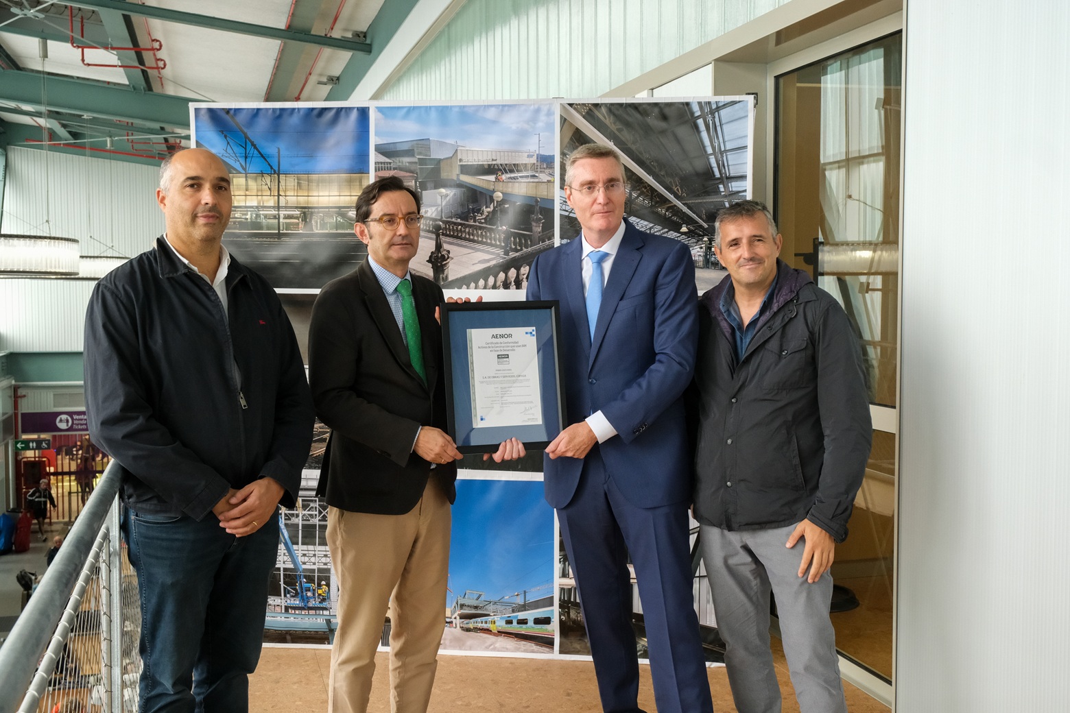 Grupo El grupo COPASA, pionero y líder en el uso de la metodología BIM (Modelado de Información de Construcción), y AENOR, entidad líder en generación de confianza